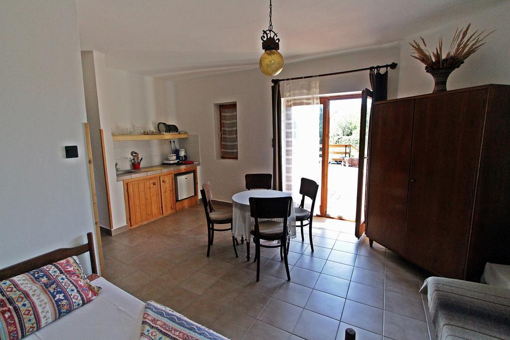 Voeroesko Apartmanhaz Révfülöp Pokoj fotografie